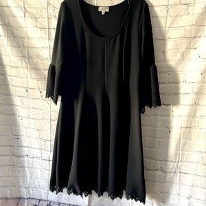 Black polyester dress